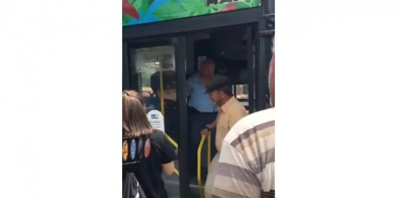 Başkent Ankara’da otobüs şoförü ve yolcu arasında kavga çıktı