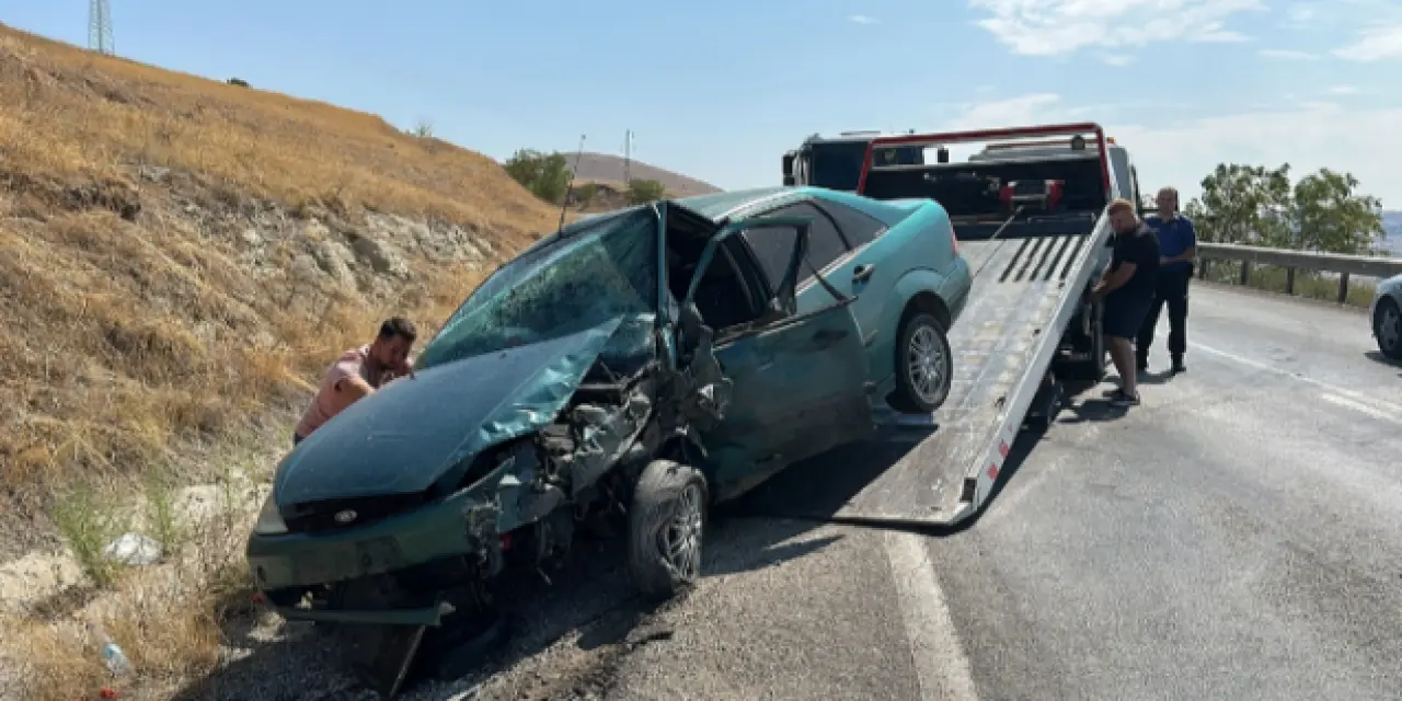 Ankara’da İki Otomobil Çarpıştı: 6 Yaralı