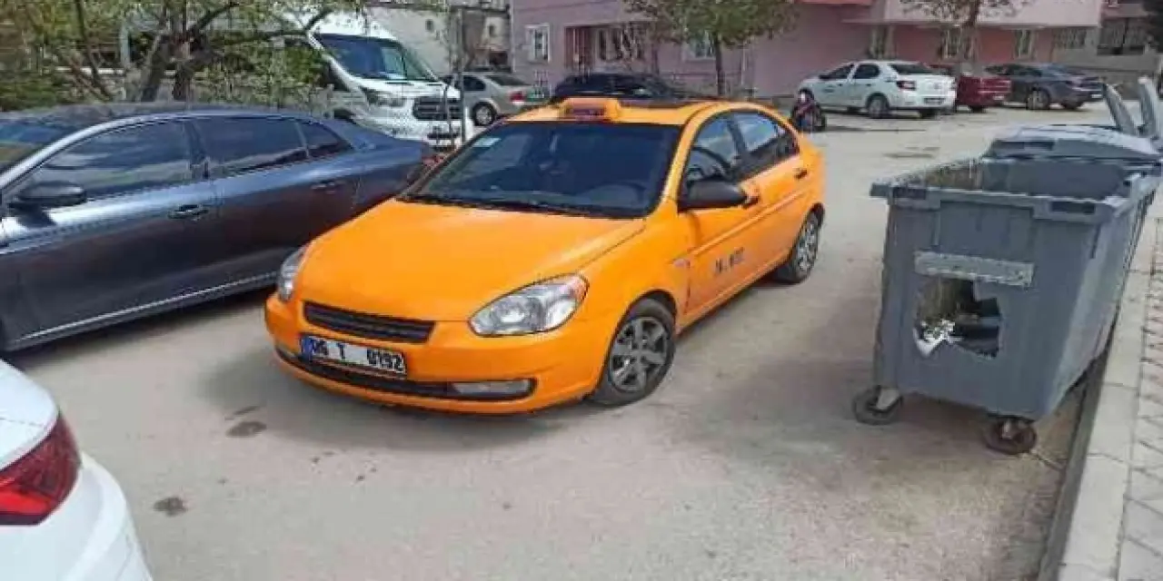 Müşterisi olduğu taksiyi kaçırdı, jandarmadan kaçamadı!