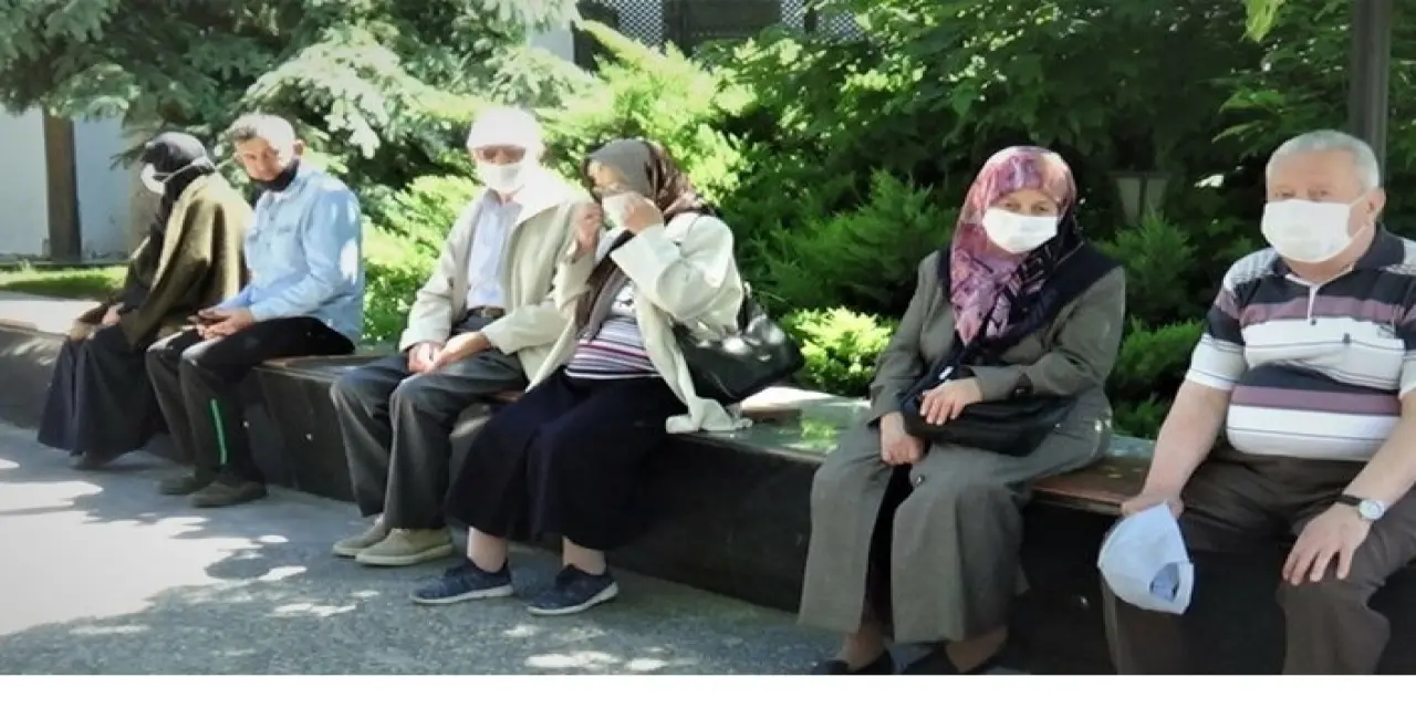 65 Yaş Üstü İle Cuma Namazı Saatinde Kısıtlamalar Nasıl Olacak?