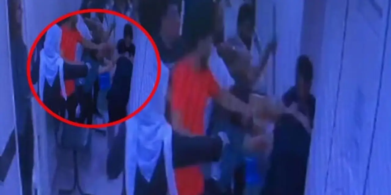 Şanlıurfa’da darp edilen doktor, saldırganların serbest bırakıldığını öğrenince diplomasını yırttı