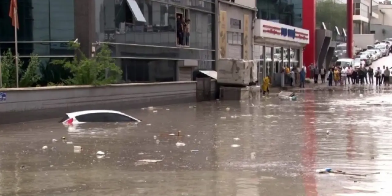 Genç kızın annesine son sözleri “boğazıma kadar suyun içindeyim” olmuş