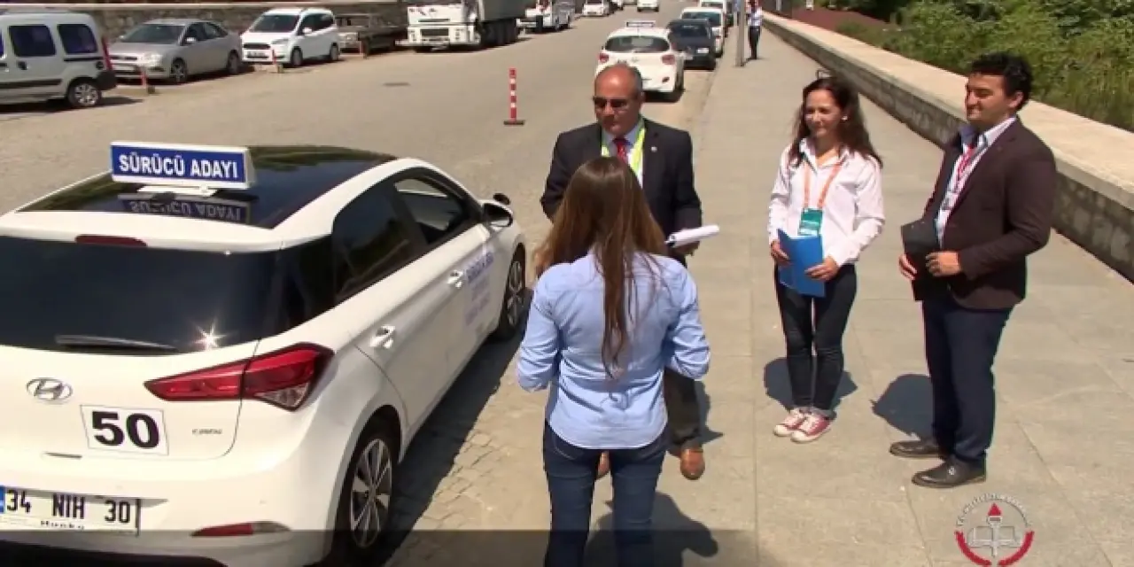 Sürücü kursları ayakta durmakta zorlanıyor