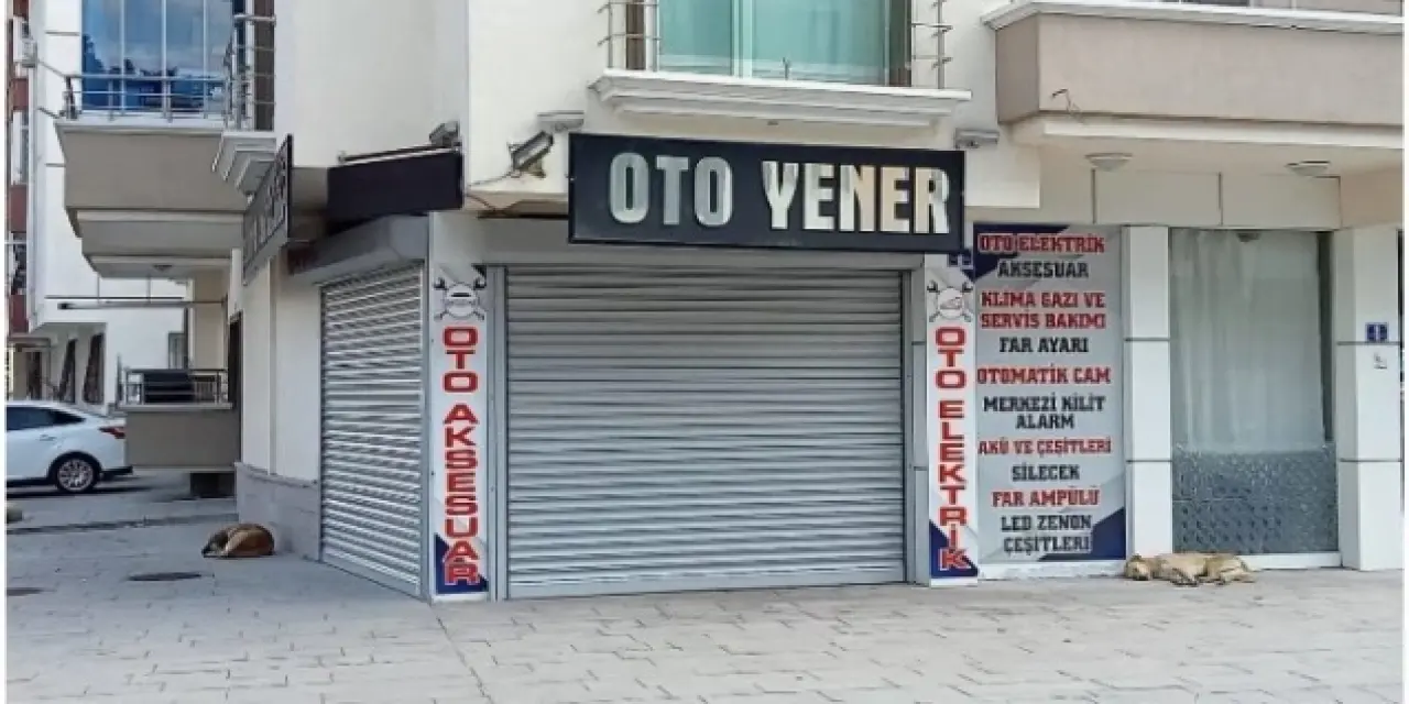 Husumetlisinin dükkanını basarak tabancayla öldürdü