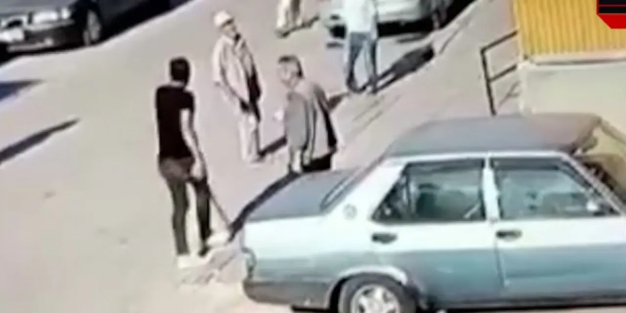 Elinde döner bıçağı ile etrafa tehditler savuran şahıs korku yarattı