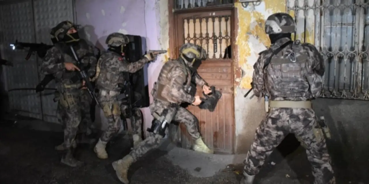 Ankara’da DEAŞ terör örgütüne operasyon: 7 gözaltı