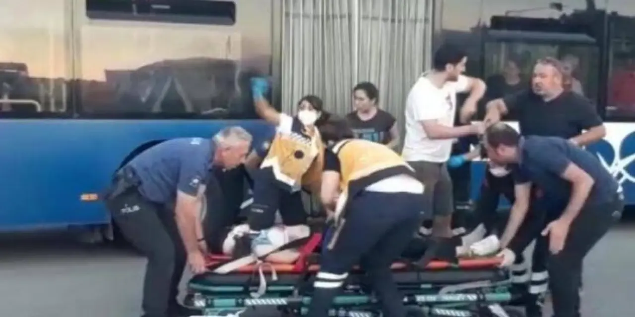 Ankara'da 2 kadına çarpan otomobil sürücüsü kaza yerinden kaçtı