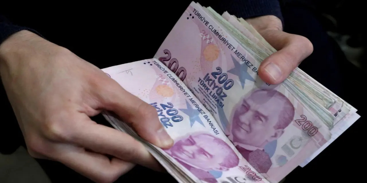 İhtiyaç Kredilerinde Faiz İndirimi: İhtiyaç Kredileri Bir Bir Faiz İndiriyor, Kredi Faizlerindeki Düşüş: İhtiyaç Kredilerini Cazipleşti