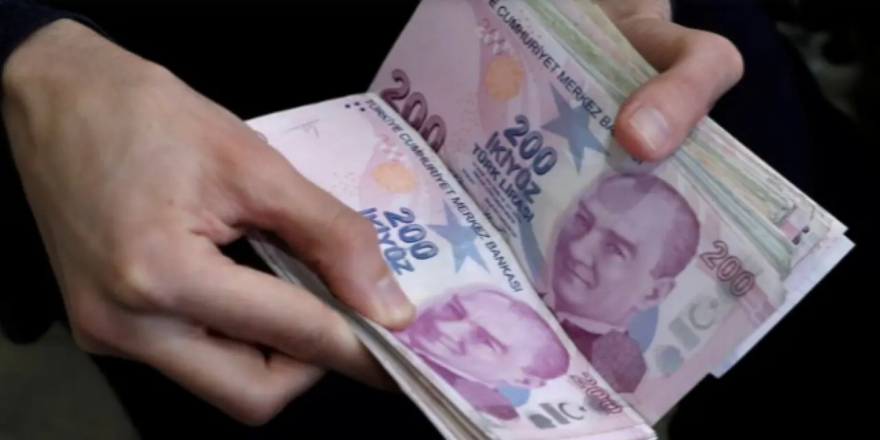 Ağustos Ayında Yatırım Aracı Tercihleri: Dolar, Euro veya Borsa Değil, Bakın En Çok Ne Kazandırdı?
