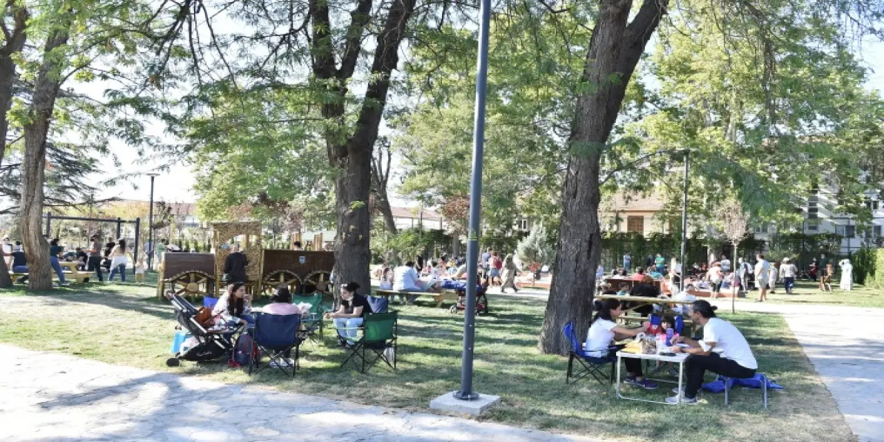 Gazi Park Misafirlerini Ağırlıyor